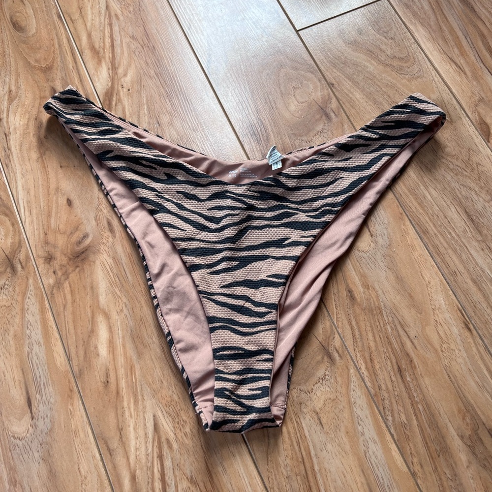 Arie swim